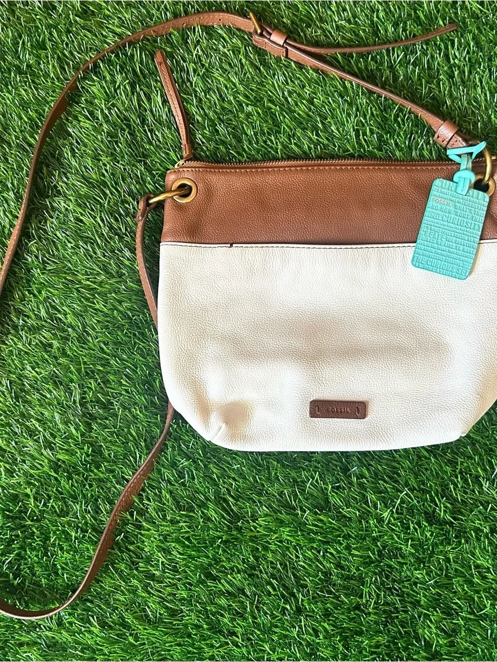 Fossil Cream and Brown Women’s Two-Tone Tote